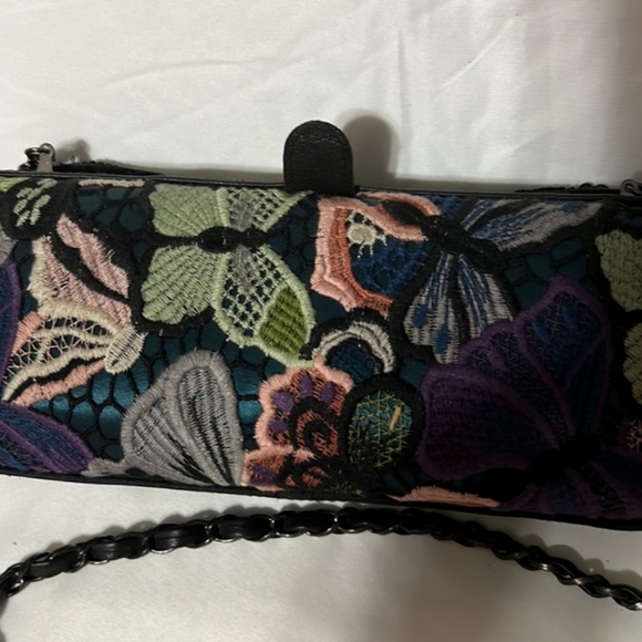 Mary Frances Butterfly Clutch/Crossbody Handbag - Picture 5 of 10